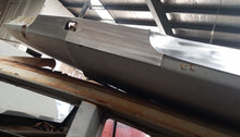 SUITS VALIANT AP6 MIDDLE SECTION OF BONNET
