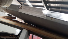 SUITS VALIANT AP6 MIDDLE SECTION OF BONNET